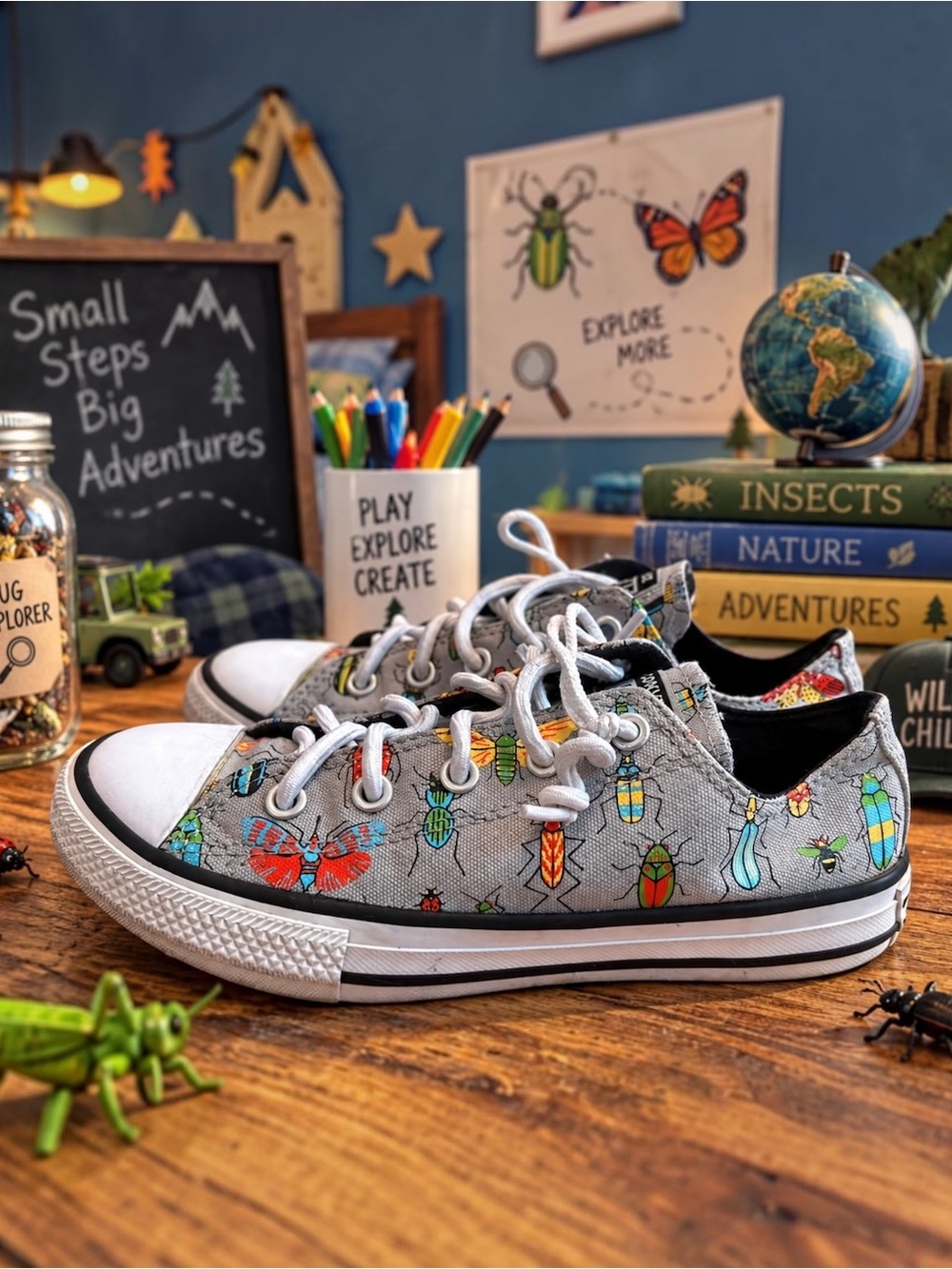 🐛 🦋 🐞🪲 Converse Chuck Taylor All Star Bugs Insect World Print Sneakers